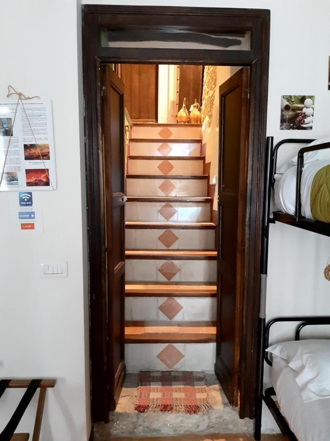 La Casa Del Pittore Di Petralia Петралия Сопрана Екстериор снимка