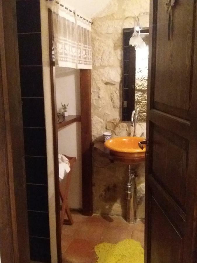 La Casa Del Pittore Di Petralia Петралия Сопрана Екстериор снимка